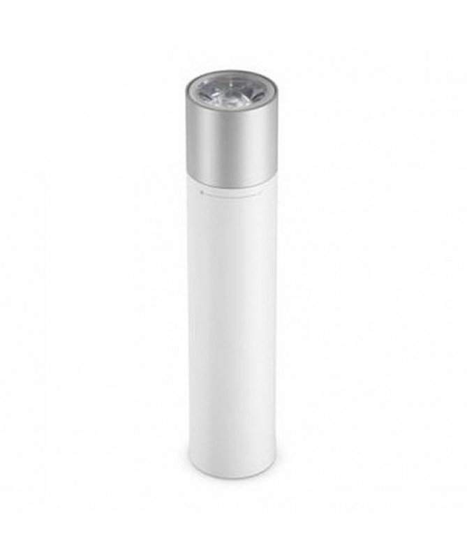 pLinterna y bateria portatil que sigue la estetica minimalista y limpia de xiaomi ofreciendo una linterna de dimensiones reduci pLinterna y bateria portatil que sigue la estetica minimalista y limpia de xiaomi ofreciendo una linterna de dimensiones reduci